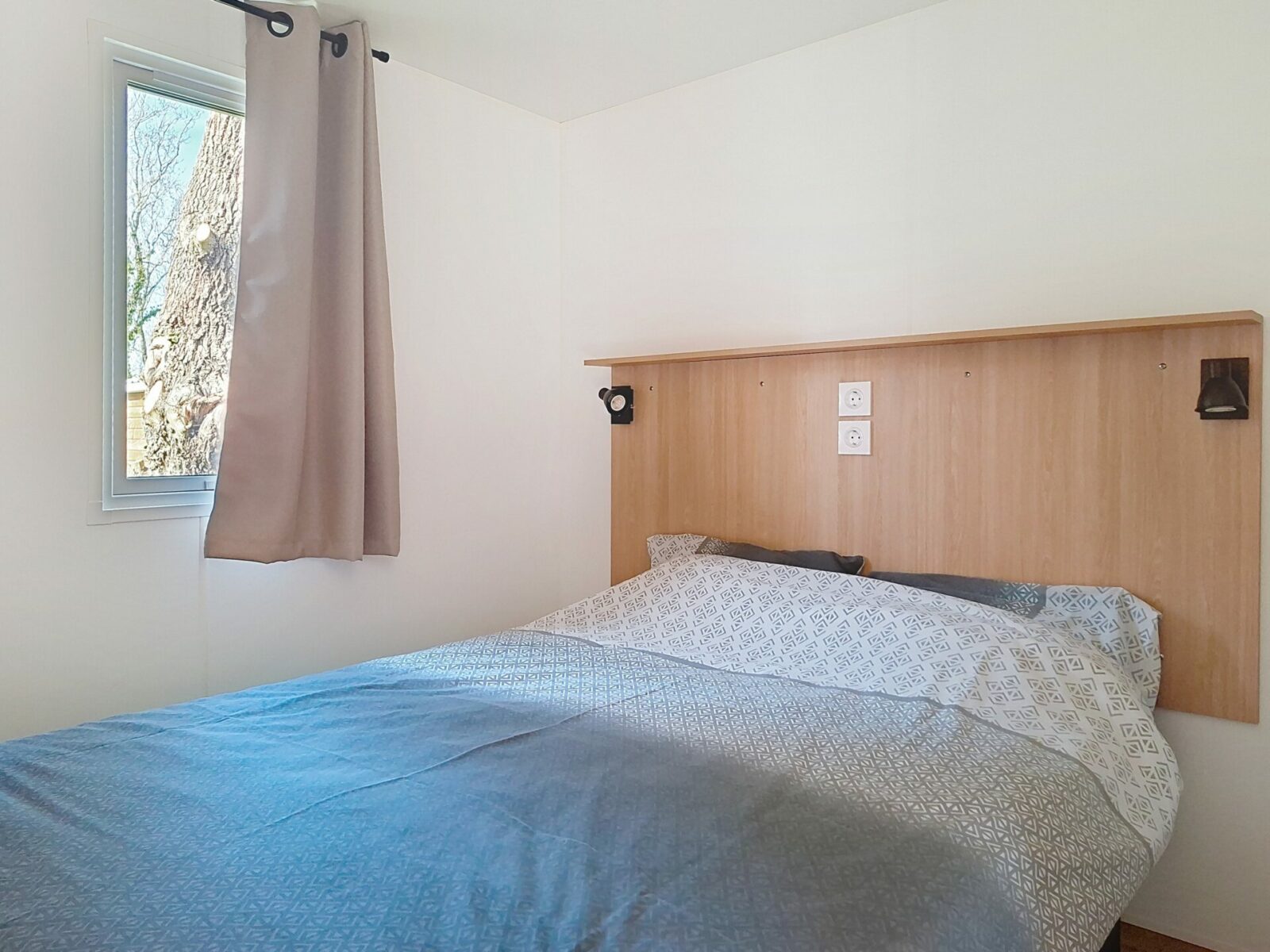 Camping Les Pieds Dans Leau Camping Familiale A Crozon Mh12 00003